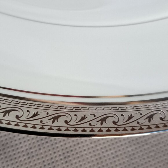 Noritake Crestwood Platinum Dinner Plate - Picture 5 of 6